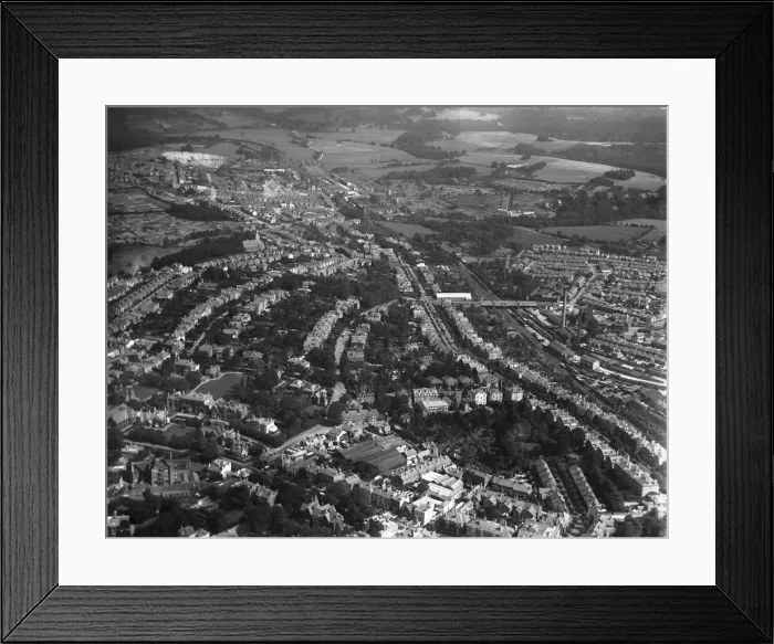 Framed Print : Aerial view of Tunbridge Wells. Local Caption These are rough scans Framed Print : Aerial view of Tunbridge Wells. Local Caption These are rough scans