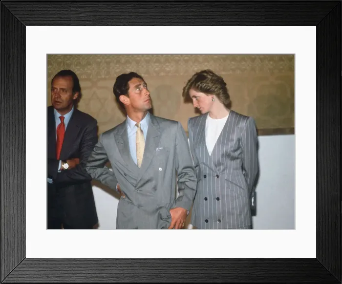 Framed Print : Prince and Princess of Wales visit a synagogue in Toledo during a visit in Spain