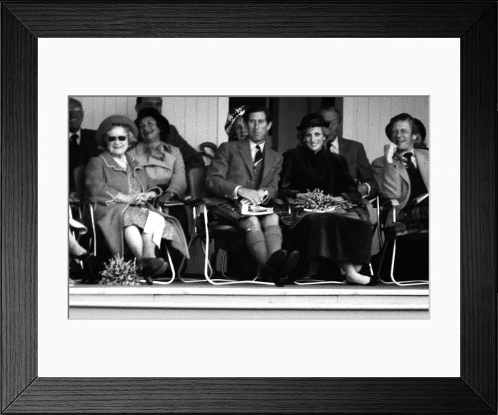 Framed Print : The queen Mother, Prince Charles and Princess Diana during the annual Braemar Highland Framed Print : The queen Mother, Prince Charles and Princess Diana during the annual Braemar Highland