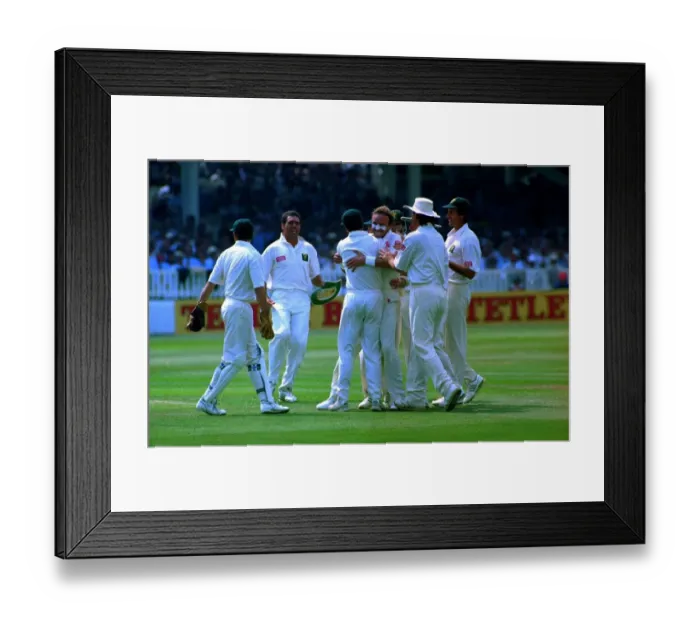 Framed Print : Cricket - England v South Africa - July 1994 at Lords Cricket Ground Framed Print : Cricket - England v South Africa - July 1994 at Lords Cricket Ground