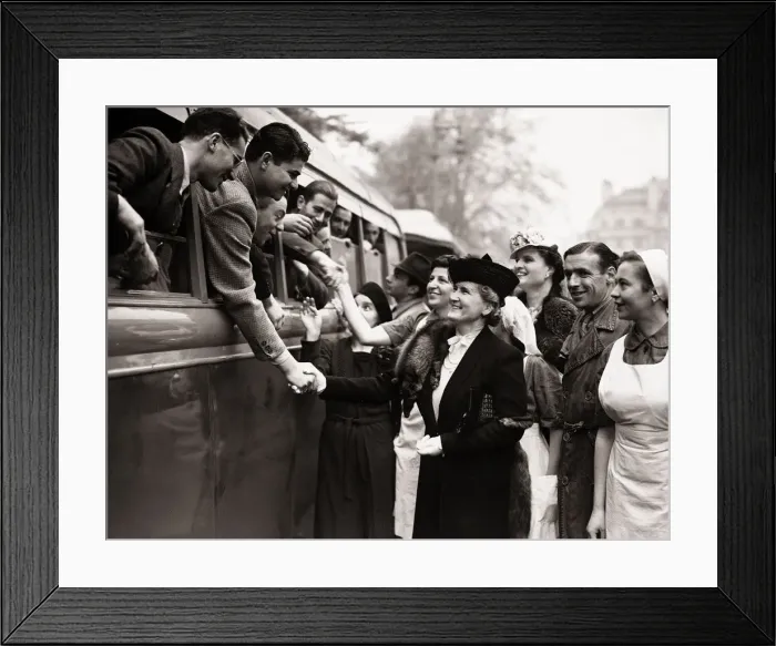 Framed Print : Madame Benes wife of Dr. Benes bids goodbye to the Czech troops before their departure Framed Print : Madame Benes wife of Dr. Benes bids goodbye to the Czech troops before their departure
