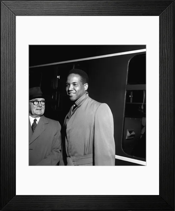 Framed Print : Garfield Sobers, April 1958, West Indian Cricketer arriving at London Road Station