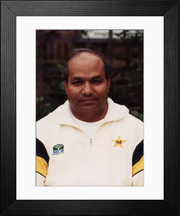 Framed Print : Intikhab Alam Pakistan Cricket Manager Dbase Framed Print : Intikhab Alam Pakistan Cricket Manager Dbase
