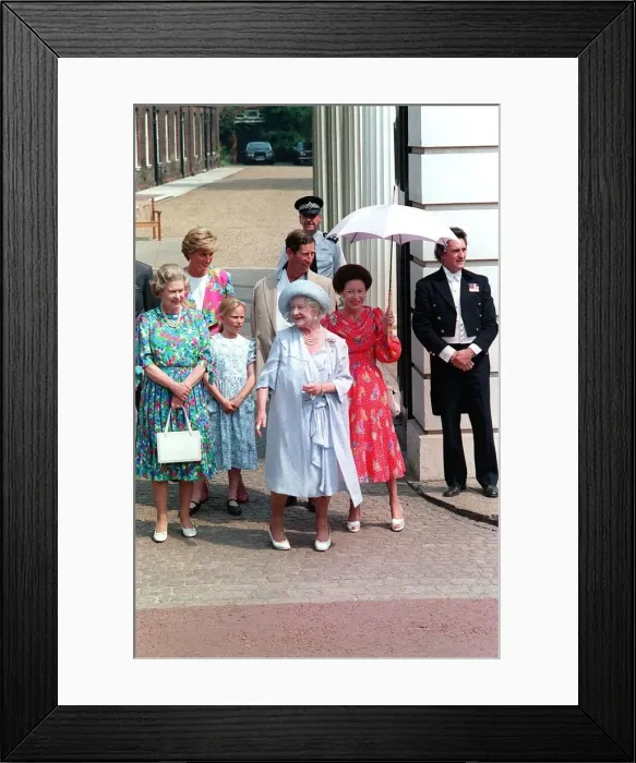 Framed Print : Queen Mother Birthdays August 1990 On her 90th Birthday outside Clarence House Framed Print : Queen Mother Birthdays August 1990 On her 90th Birthday outside Clarence House
