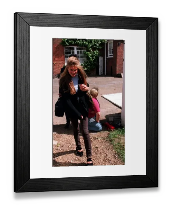 Framed Print : Jemima Goldsmith wife of Imran Khan leaves her parents house in Richmond while Framed Print : Jemima Goldsmith wife of Imran Khan leaves her parents house in Richmond while