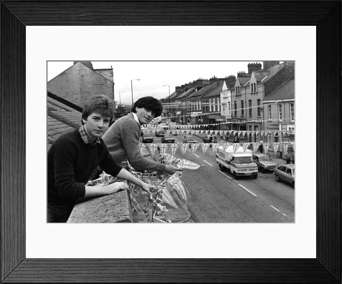 Framed Print : Preparations For British Royal Wedding In Belfast July 81 Paul Fitzsimmons