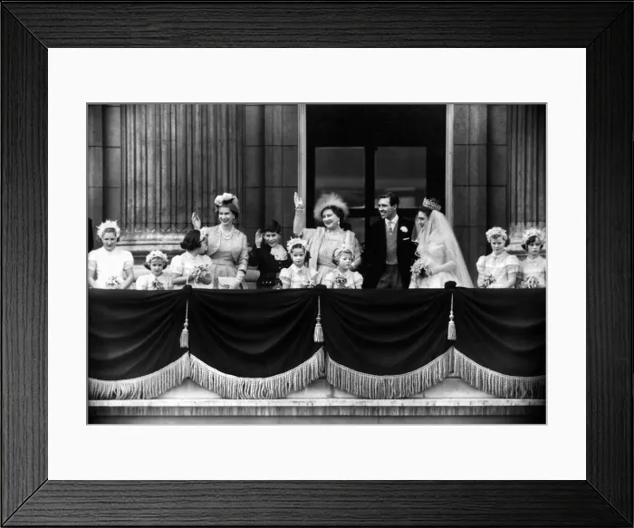 Framed Print : Princess Margaret and her husband Anthony Armstrong Jones on the balcony of Buckingham