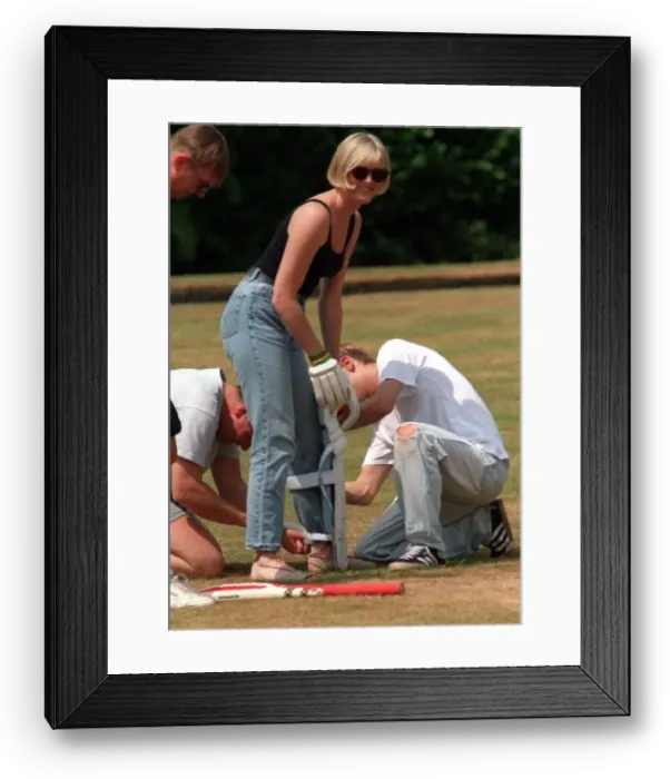 Framed Print : Sarah Lancashire playing a game of cricket during break from playing Raquel in Coronation