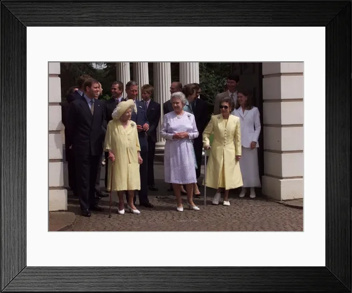 Framed Print : Queen Mother 99th Birthday August 1999 accompanied by her grandson
