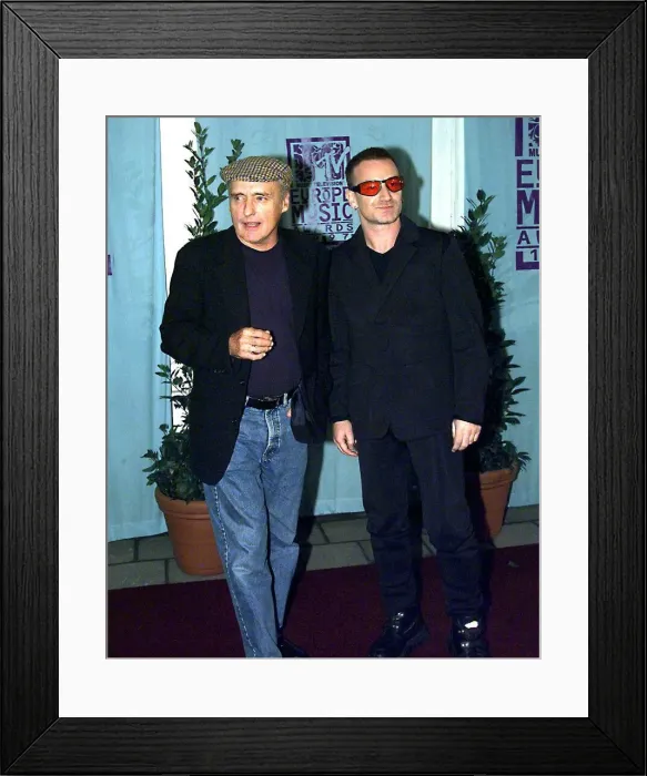 Framed Print : Actor Dennis Hopper and lead singer from U2, Bono at the MTV Music Awards in Rotterdam