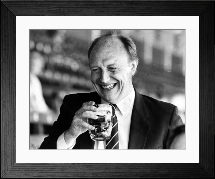 Framed Print : Labour leader Neil Kinnock enjoys a pint at the Miners Gala - 16th Jun 1986 Framed Print : Labour leader Neil Kinnock enjoys a pint at the Miners Gala - 16th Jun 1986