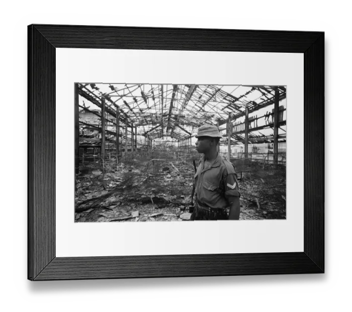 Framed Print : Pictures taken during the Daily Mirrors attempt to reach the refugee camps of Framed Print : Pictures taken during the Daily Mirrors attempt to reach the refugee camps of