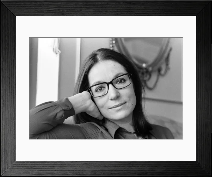 Framed Print : Nana Mouskouri, International Singing Star in London, 17th November 1976