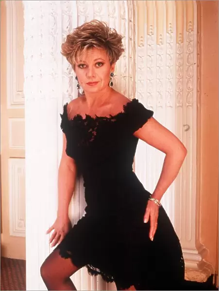 Elaine Paige singer and actress Circa 1998