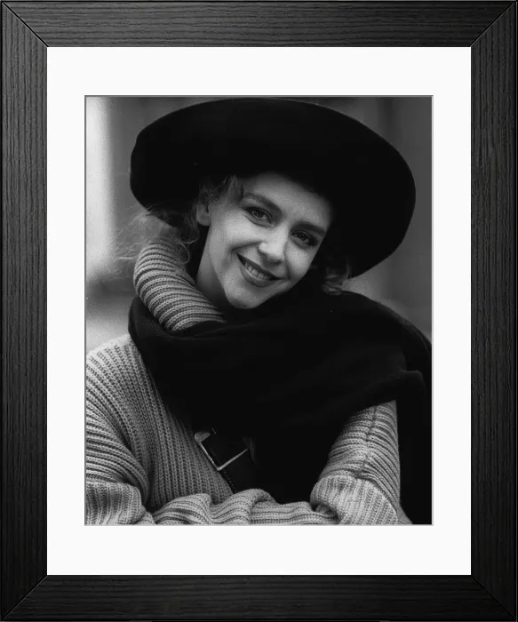 Framed Print : Leslie Ash Actress