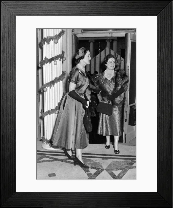 Framed Print : The Queen Mother seen here at the Salon of clothes designer Hardy Amies following a