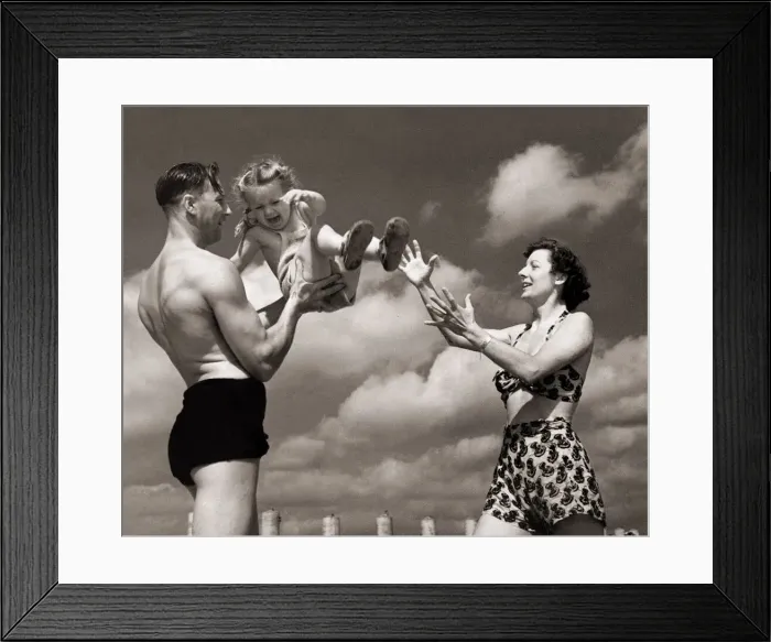 Framed Print : Mr and Mrs G T lock with their daughter Judith Anne on holiday at Sandwich Bay Framed Print : Mr and Mrs G T lock with their daughter Judith Anne on holiday at Sandwich Bay