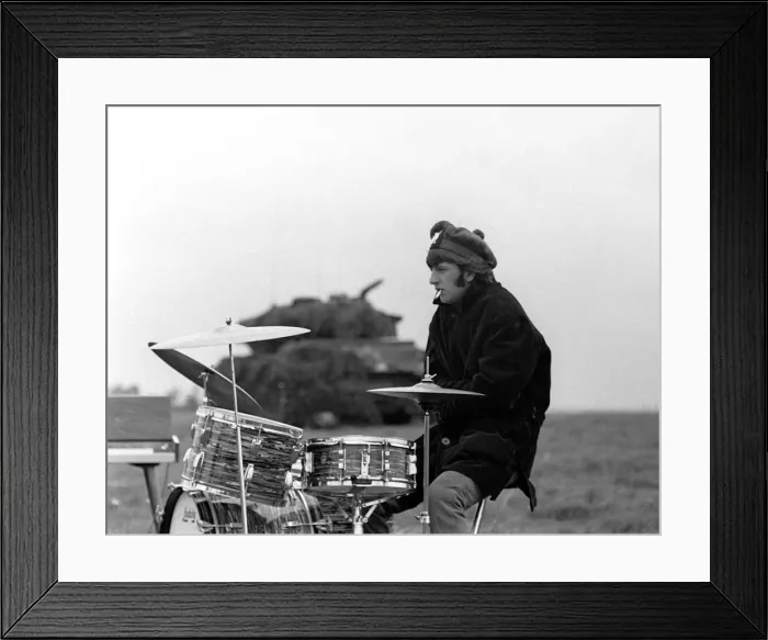Framed Print : Beatles drummer Ringo Starr looking cold during the making of the latest Beatles film Framed Print : Beatles drummer Ringo Starr looking cold during the making of the latest Beatles film