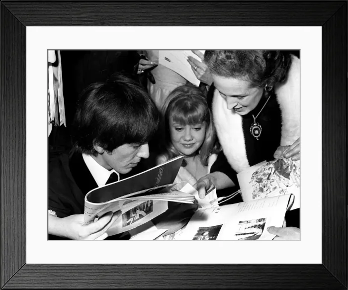 Framed Print : George Harrison and actress Hayley Mills at the Regal Cinema, Henley on Thames