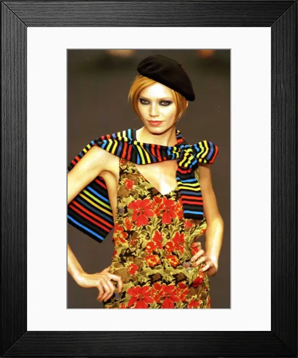 Framed Print : MODEL UNKNOWN GIVES THE FRENCH LOOK AT RYKIEL SHOW PARIS