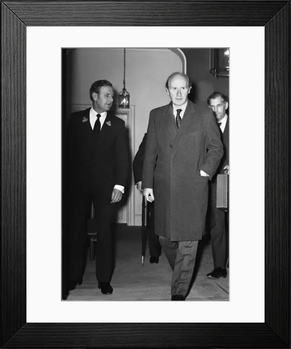 Framed Print : Chancellor of the Exchequer Anthony Barber dejectedly leaves number 11 Downing Street