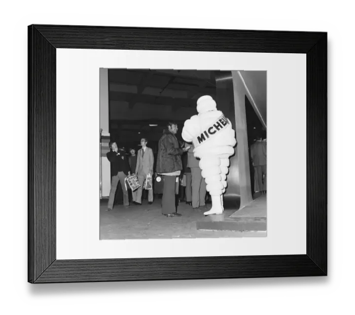 Framed Print : General scenes from the 1972 Motor Show at Earls Court 19th October 1972