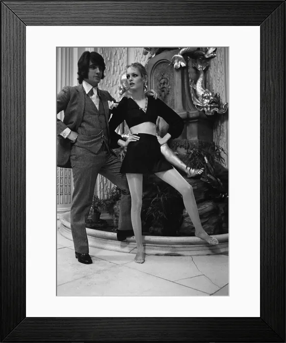 Framed Print : 1960s fashion model icon Twiggy at the launch of her own range of Twiggy tights Framed Print : 1960s fashion model icon Twiggy at the launch of her own range of Twiggy tights