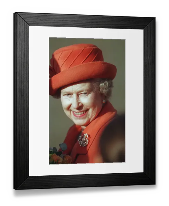 Framed Print : Queen Elizabeth at Holyrood Palace October 1997 Framed Print : Queen Elizabeth at Holyrood Palace October 1997