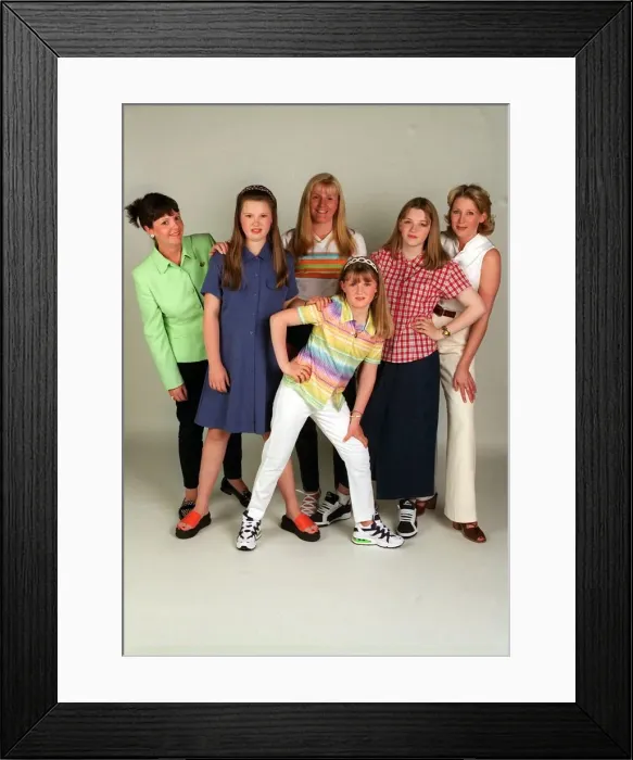 Framed Print : PIC SHOWS... SHOPPING FEATURE Framed Print : PIC SHOWS... SHOPPING FEATURE