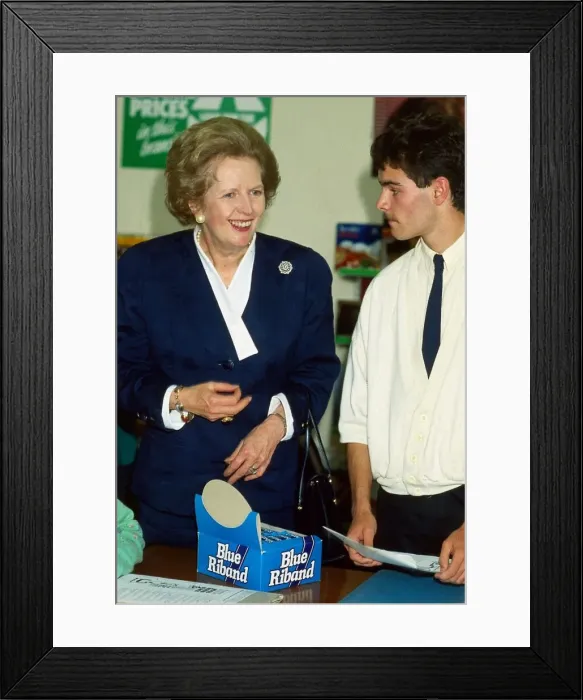 Framed Print : Margaret Thatcher at Glasgow factory September 1987 Framed Print : Margaret Thatcher at Glasgow factory September 1987