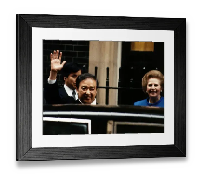 Framed Print : Japanese Prime Minister Toshiki Kaifu with British Conservative Prime Minister Margaret