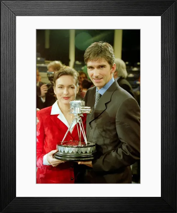 Framed Print : Bbc Sports Personality Of The Year Award Winner Damon Hill With His Wife Gorgie Framed Print : Bbc Sports Personality Of The Year Award Winner Damon Hill With His Wife Gorgie