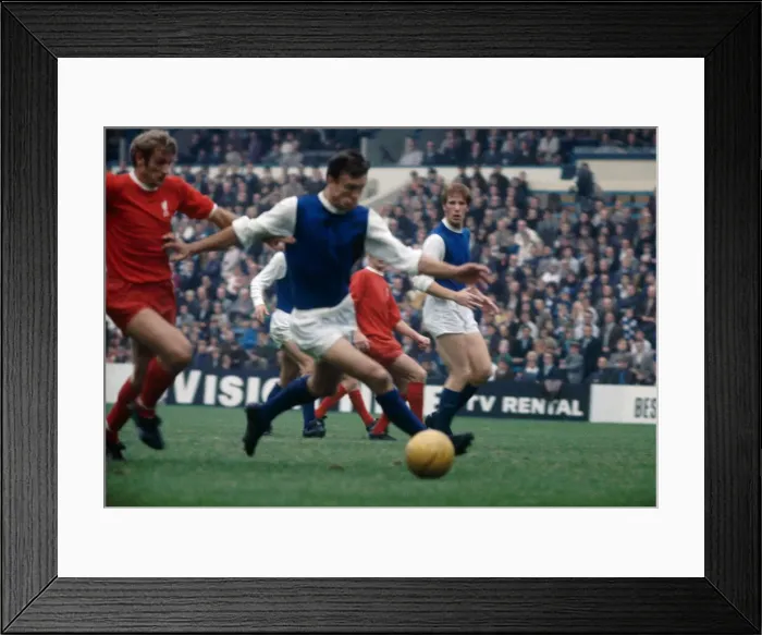 Framed Print : English League Division One match at Hillsborough. Sheffield Wednesday 1 v Liverpool 1 Framed Print : English League Division One match at Hillsborough. Sheffield Wednesday 1 v Liverpool 1
