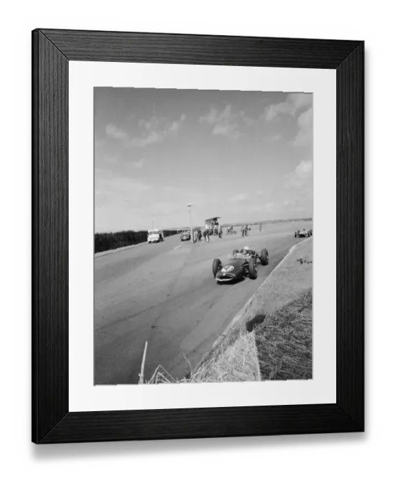 Framed Print : Motor racing 1962 at Aintree, Liverpool. Action from the British Grand Prix Framed Print : Motor racing 1962 at Aintree, Liverpool. Action from the British Grand Prix