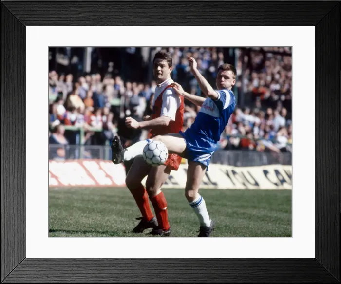 Framed Print : Rangers footballer Kevin Drinkell (left) in action against St