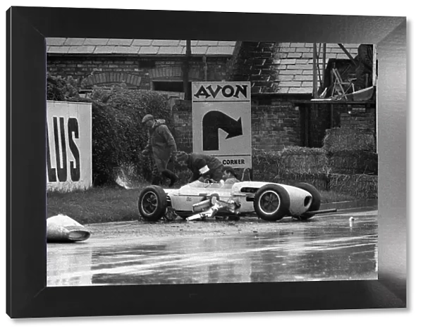 British Grand Prix Formula One at Aintree July 1961 crash A©Mirrorpix