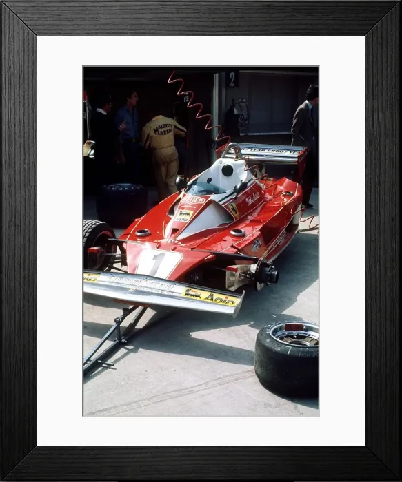 Framed Print : British Grand Prix 1976 Brands Hatch July 1976 Niki Lauda Framed Print : British Grand Prix 1976 Brands Hatch July 1976 Niki Lauda