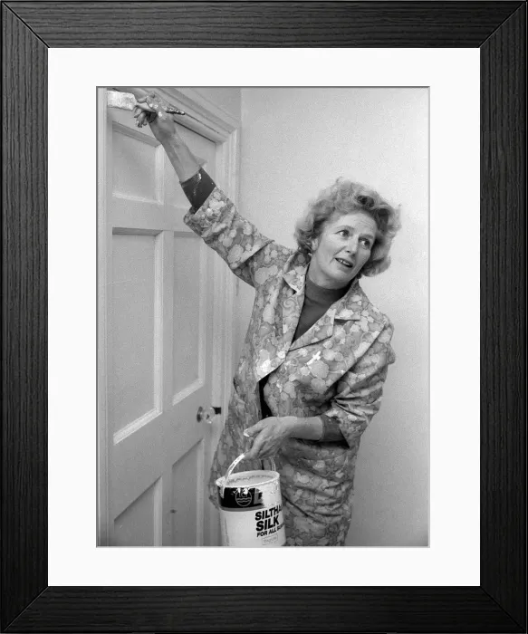 Framed Print : Margaret Thatcher spent the w eekend Framed Print : Margaret Thatcher spent the w eekend