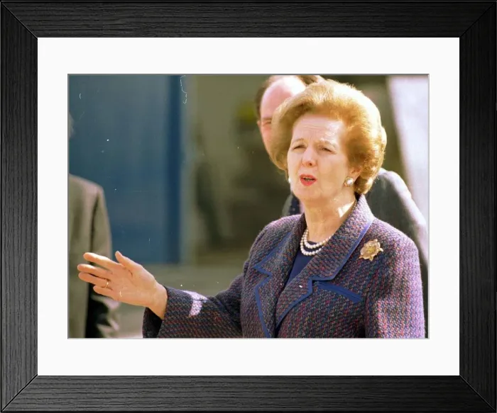 Framed Print : FORMER PRIME MINISTER MARGARET THATCHER IN STRILING SCOTLAND DURING RUN UP TO GENERAL Framed Print : FORMER PRIME MINISTER MARGARET THATCHER IN STRILING SCOTLAND DURING RUN UP TO GENERAL