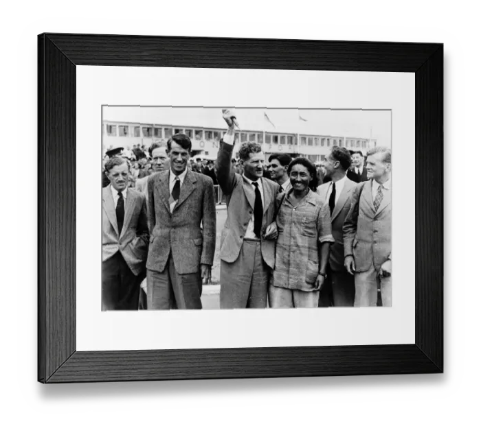 Framed Print : Everest men fly home. Men of the British Everest expedition arrived at London airport