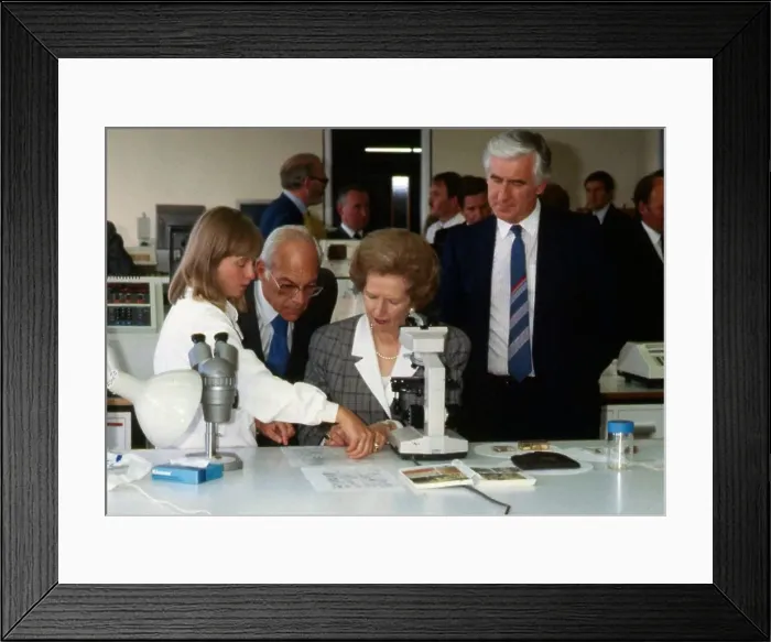 Framed Print : Margaret Thatcher at Lothian & Borders Police lab 1987