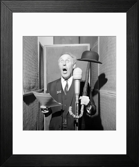 Framed Print : I m Backing Britain Campaign Comedian Bruce Forsyth cuts a single to