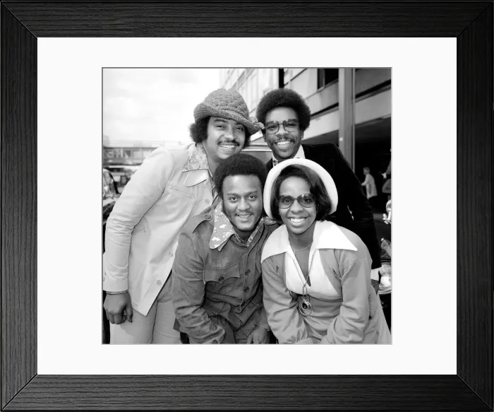 Framed Print : Singer Gladys Knight and the Pips pose for a picture at Heathrow Airport 10th May Framed Print : Singer Gladys Knight and the Pips pose for a picture at Heathrow Airport 10th May