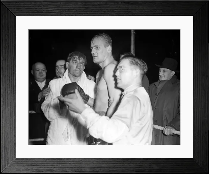 Framed Print : Tommy Farr (left) after his fight with Jan Klein 27 / 9 / 1950 Framed Print : Tommy Farr (left) after his fight with Jan Klein 27 / 9 / 1950