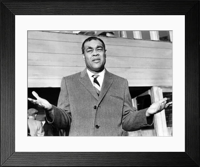Framed Print : Boxer Joe Louis 1966 Former heavyweight champion of the world held up his hands Framed Print : Boxer Joe Louis 1966 Former heavyweight champion of the world held up his hands