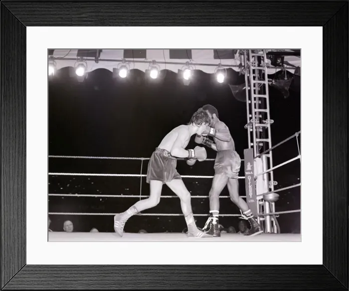 Framed Print : Boxing-Boxing Featherweight champion of the world. Barry McGuigan v Eusebio Pedroza Framed Print : Boxing-Boxing Featherweight champion of the world. Barry McGuigan v Eusebio Pedroza