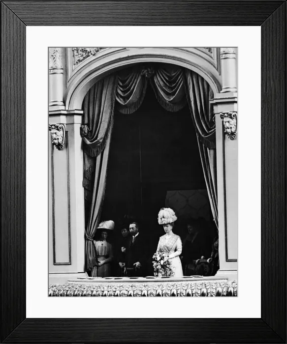 Framed Print : King George V and Queen Mary seen here at the opening of the Festival of Empire Framed Print : King George V and Queen Mary seen here at the opening of the Festival of Empire