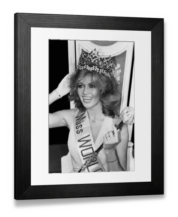 Framed Print : Miss World 1980. Miss Germany Gabriella Brum is crowned Miss World 13th November 1980 Framed Print : Miss World 1980. Miss Germany Gabriella Brum is crowned Miss World 13th November 1980
