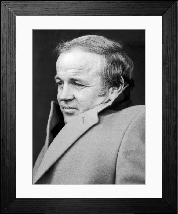 Framed Print : Leeds United manager Billy Bremner. 11th January 1987 Framed Print : Leeds United manager Billy Bremner. 11th January 1987