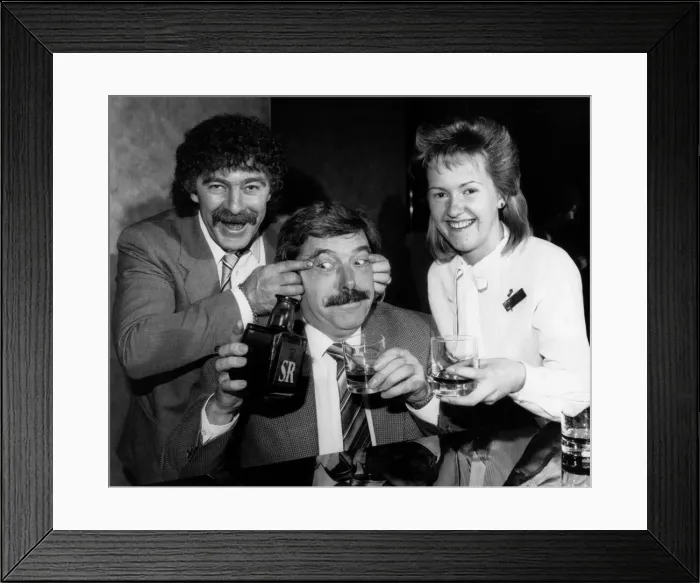 Framed Print : Journalist Jimmy Reid taste tests Japanese whisky Suntory Framed Print : Journalist Jimmy Reid taste tests Japanese whisky Suntory